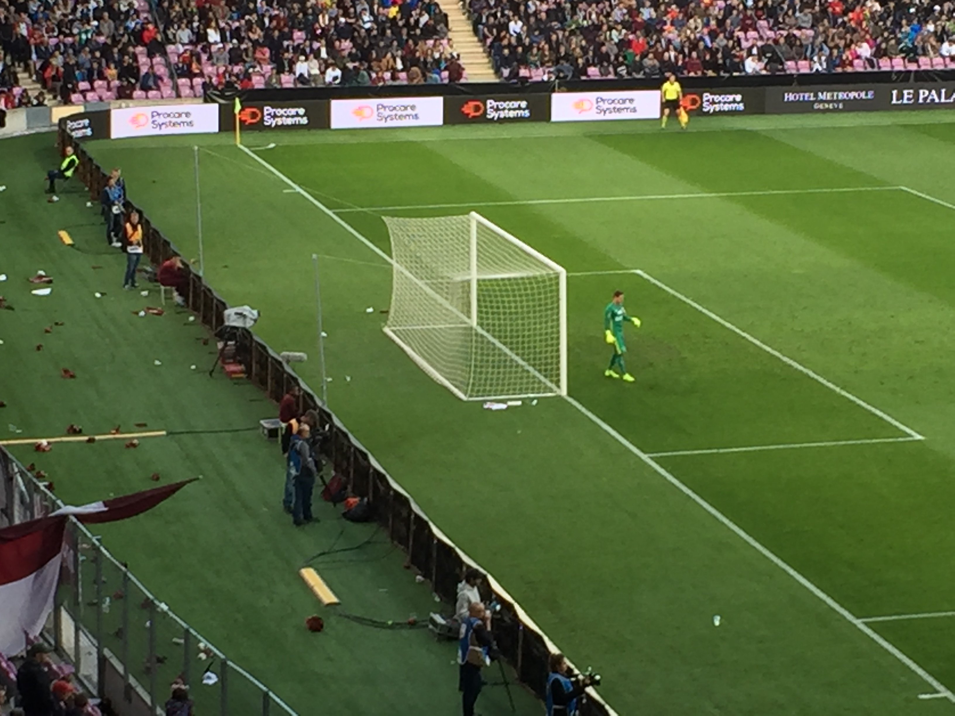Football goal on a field, with clear and well-defined nets, ready for a match or training session.